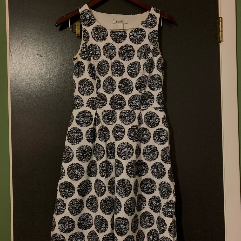White and Black dress - size 4